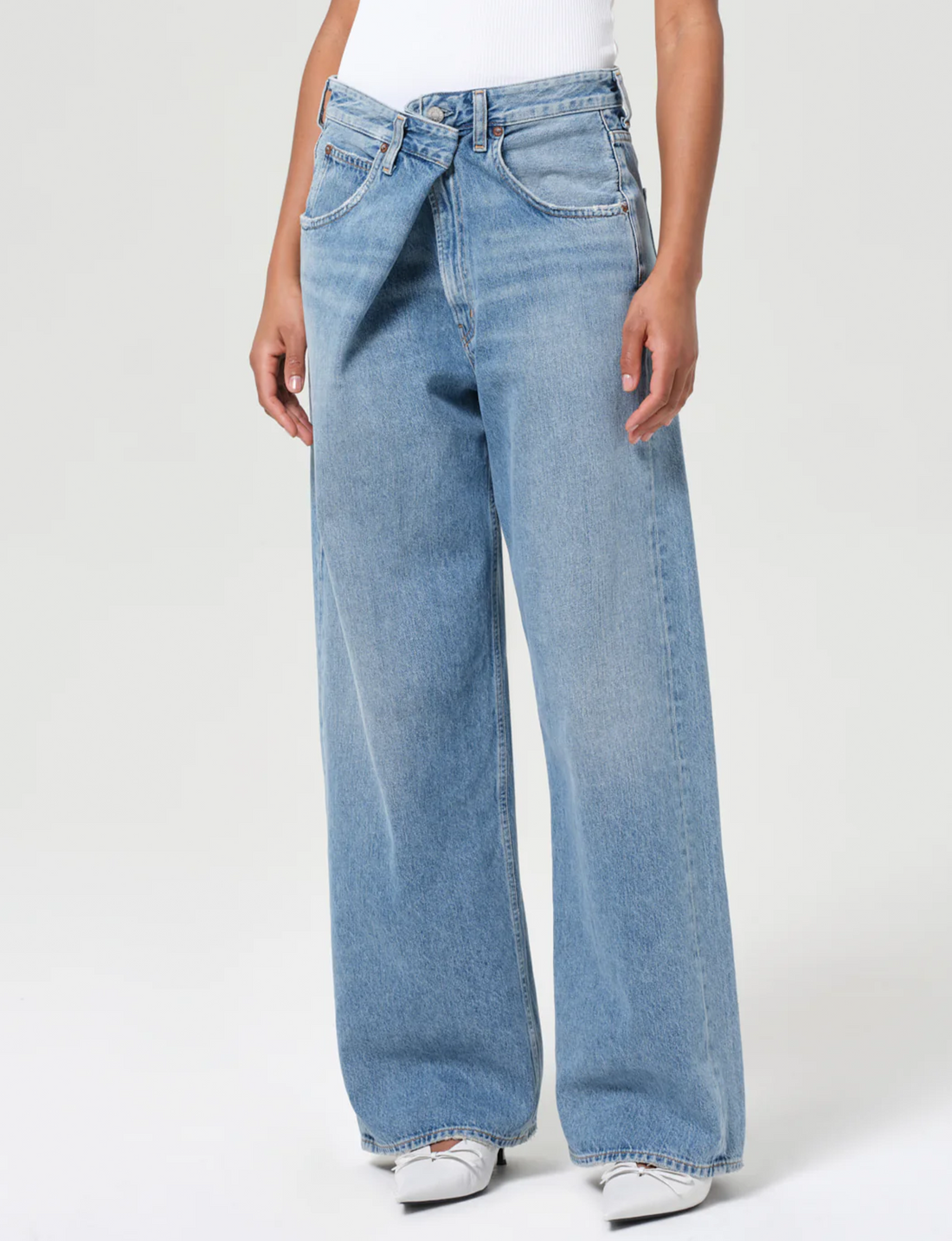 Vana Fold Jean, Mantra